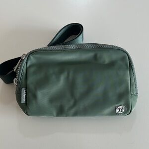 lululemon athletica belt bag nwt